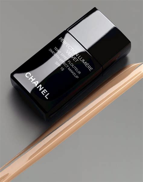 chanel perfection lumiere velvet foundation.